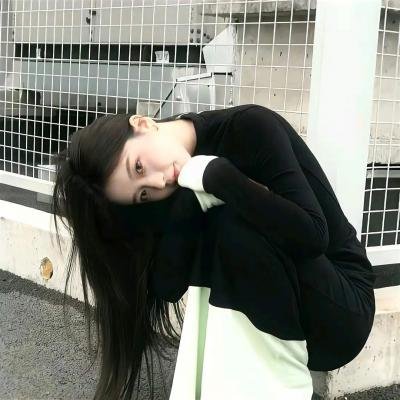 皮裘大衣女人